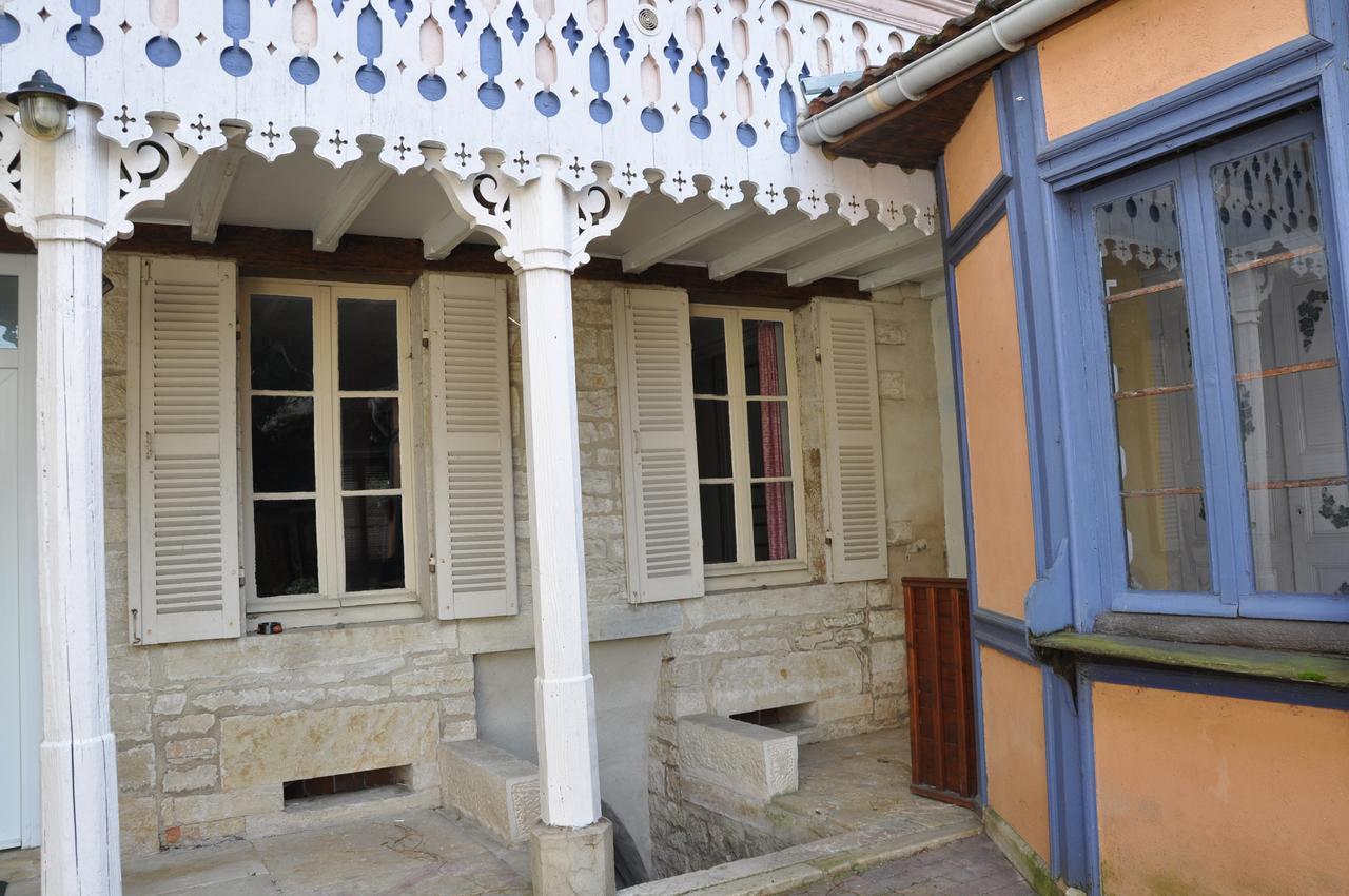 Bed and Breakfast Les Charmilles à Saint-Jean-de-Losne Extérieur photo